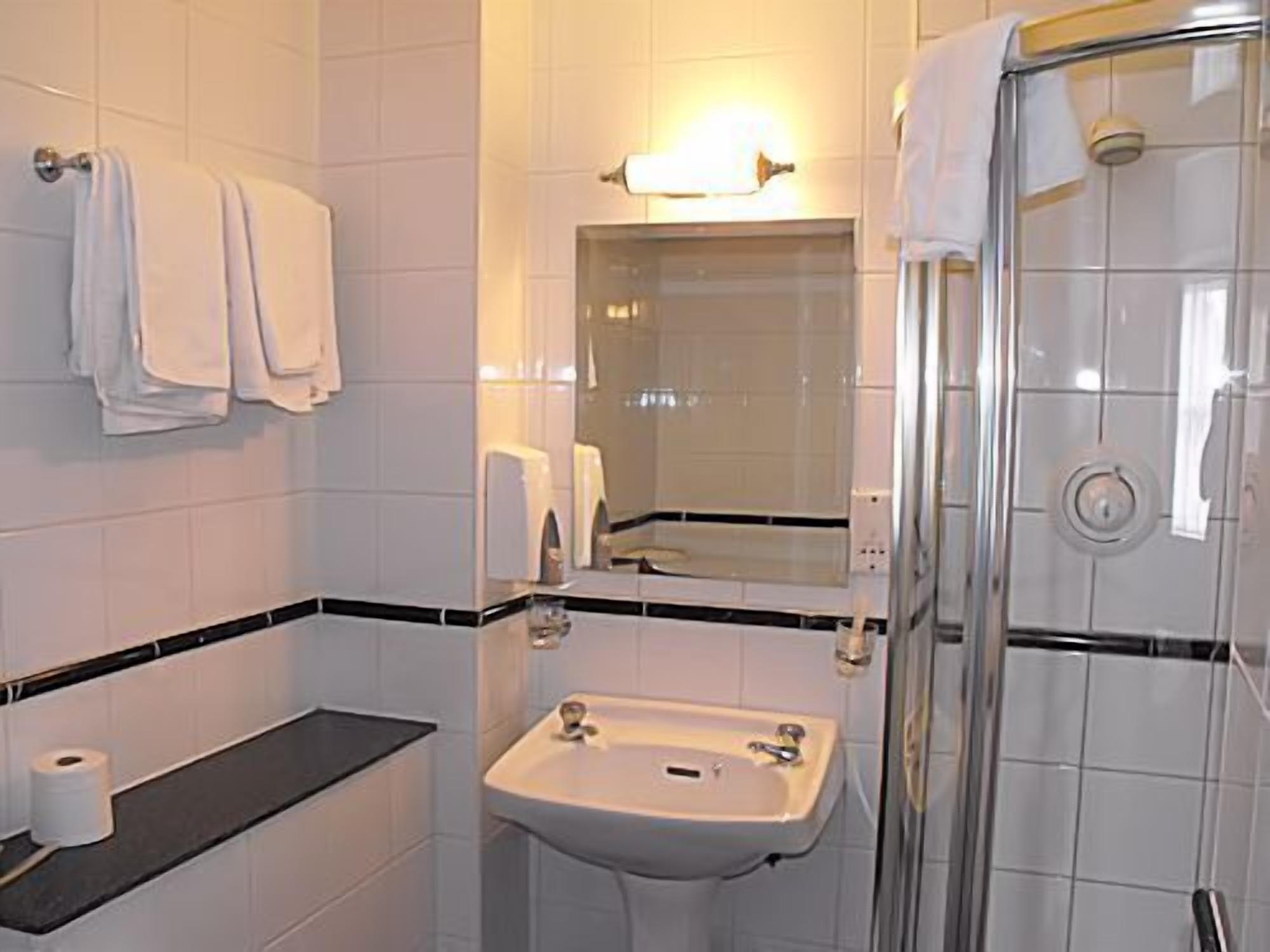 דבלין The Glen Guesthouse מראה חיצוני תמונה