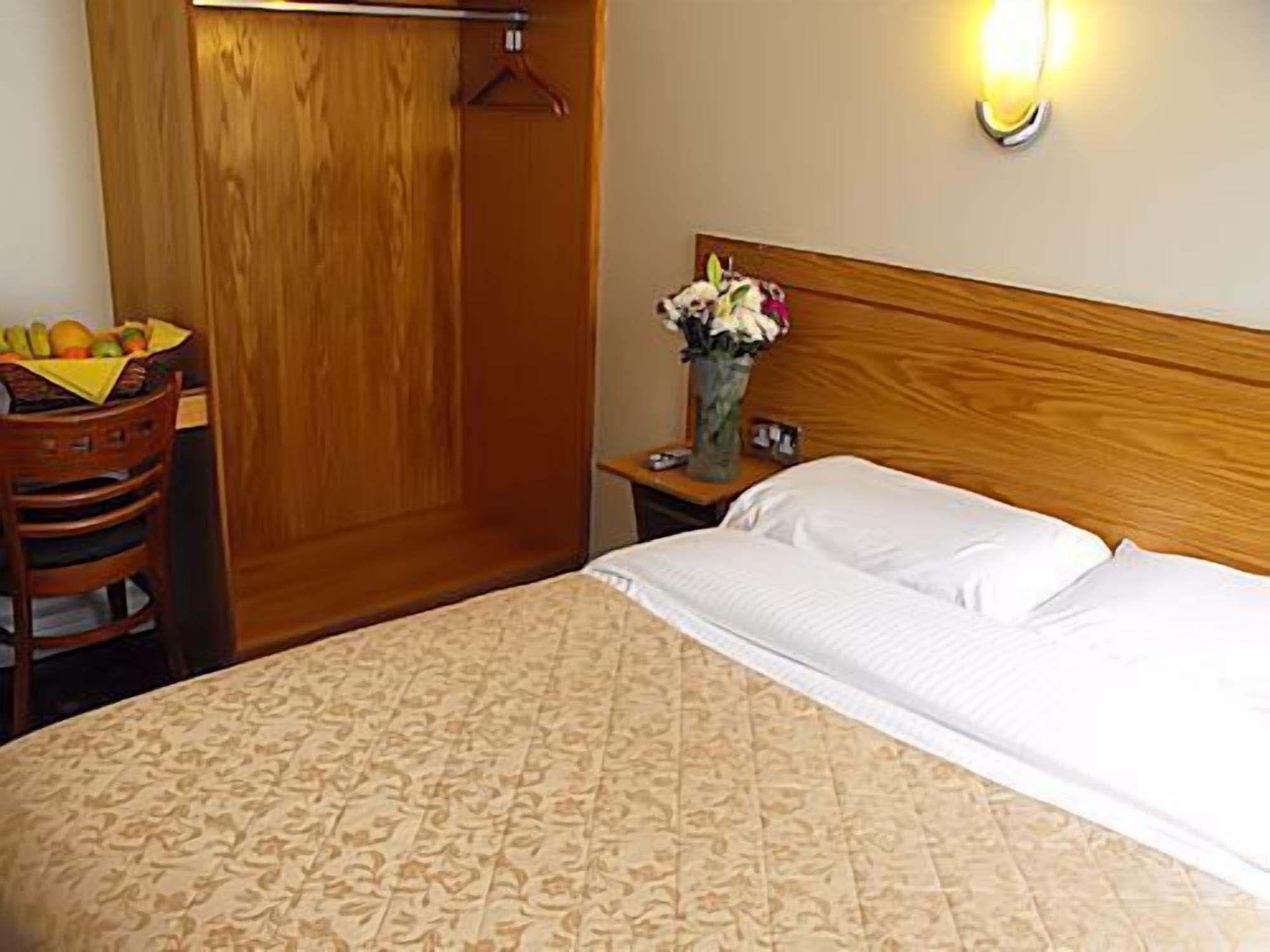 דבלין The Glen Guesthouse מראה חיצוני תמונה
